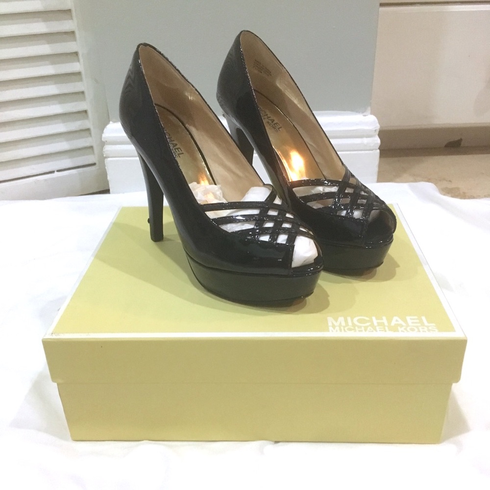 Black Michael Kors Pumps